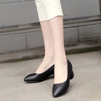 32-43, большие размеры, рабочая женская обувь из воловьей кожи с острым носком, офисная женская обувь на среднем каблуке, обувь стюардессы отеля на толстом каблуке