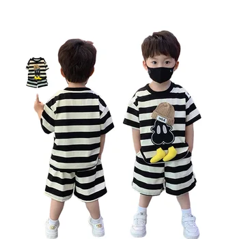 Летний комплект из 2 предметов для мальчиков 2023, Новый Корейский Детский комплект в полоску с коротким рукавом, Модный Детский Прохладный Летний комплект из двух предметов, Модный